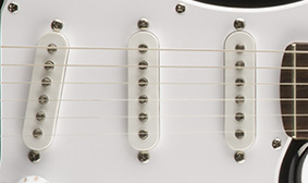 SQUIER STANDARD SINGLE-COIL PICKUPS